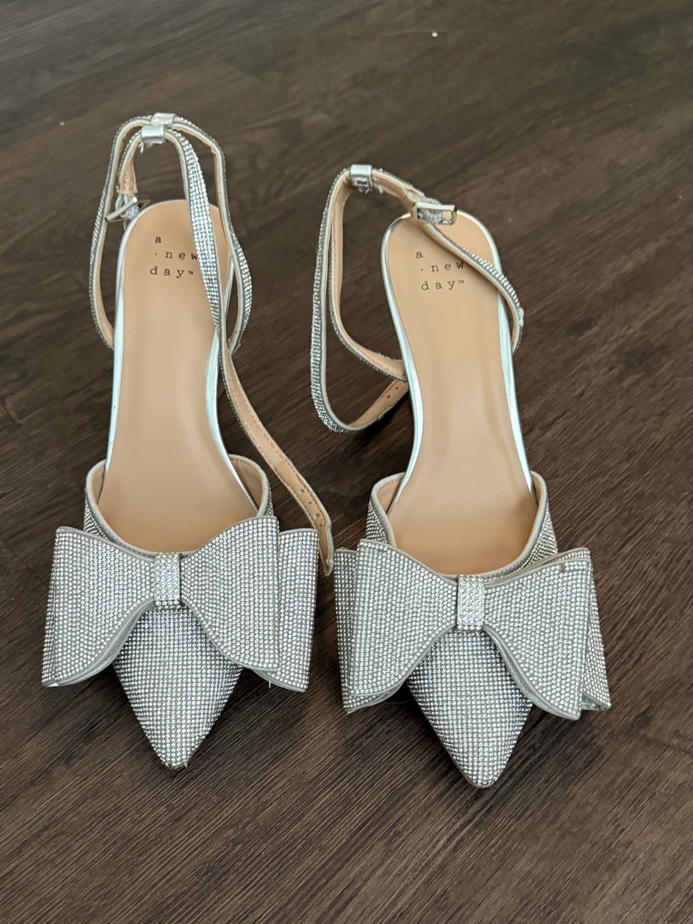 WORN ONCE 3inch a new day Silver Rhinestone Bow Pointed Slingbacks